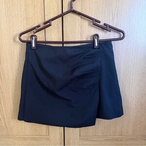 Zara Women’s Black Skort
